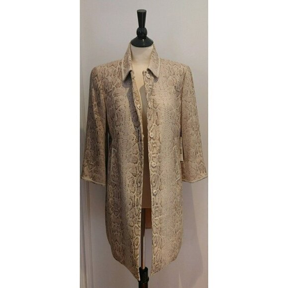 NWT TAHARI Calypso Coat in Stone Snakeskin Print 3/4" Sleeve Button Front Size M